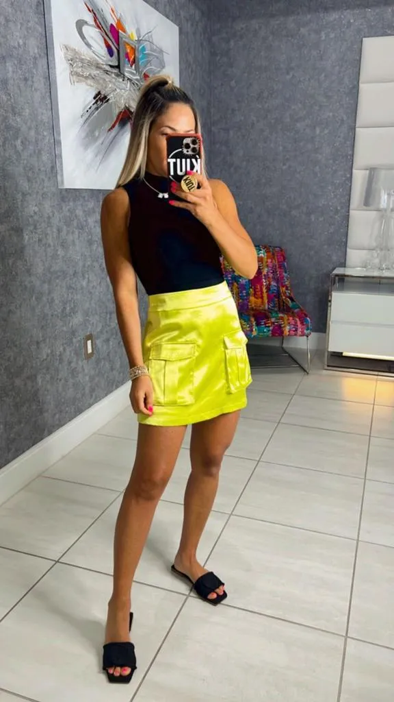 7945 Satin skort with cargo pockets