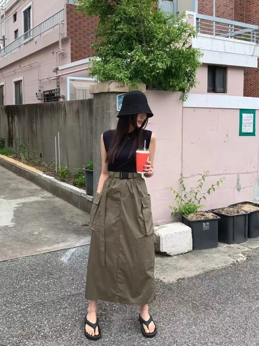 Belted cargo skirt