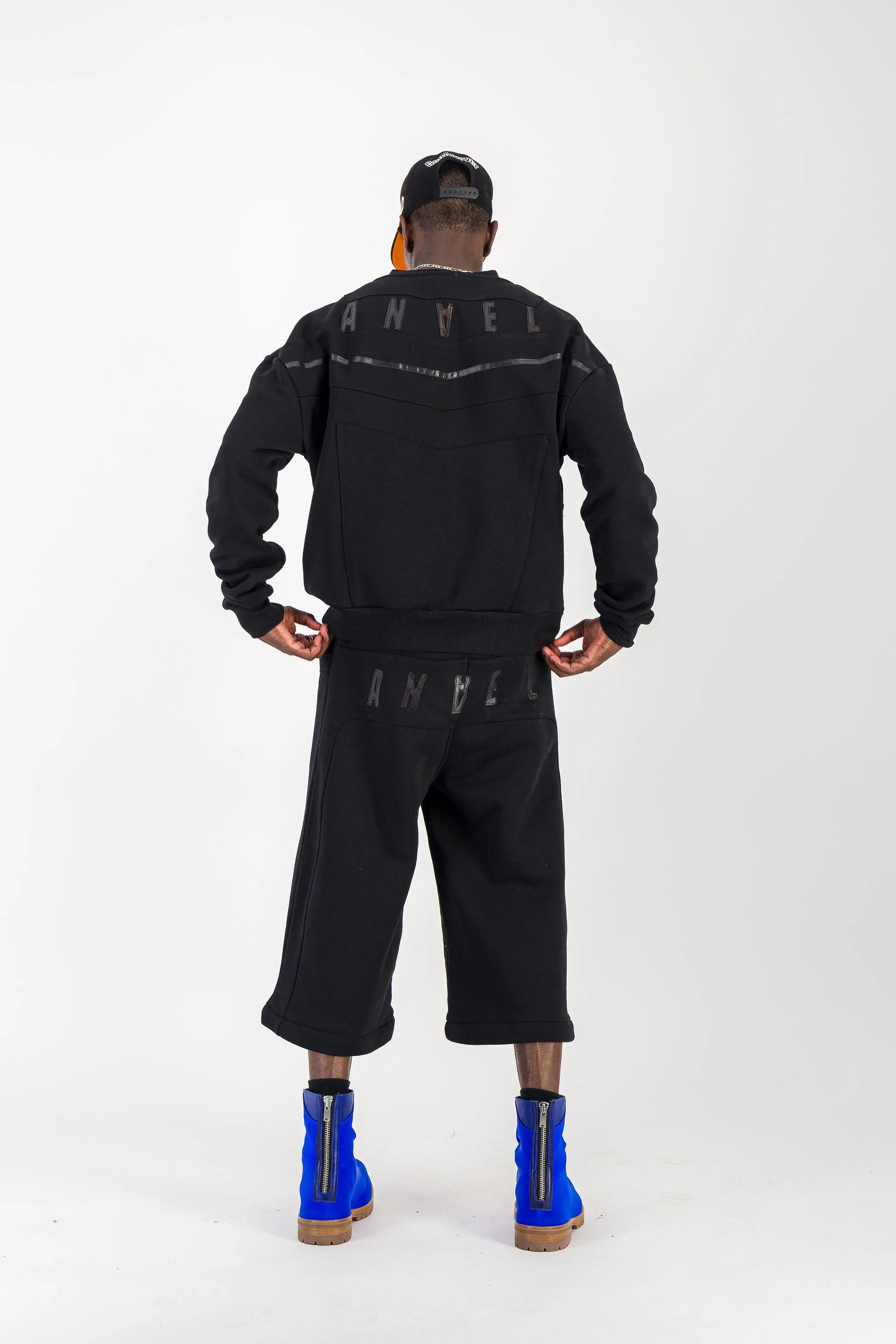 BLACK CONVERTIBLE JOGGER PANTS W/ LEATHER LOGO