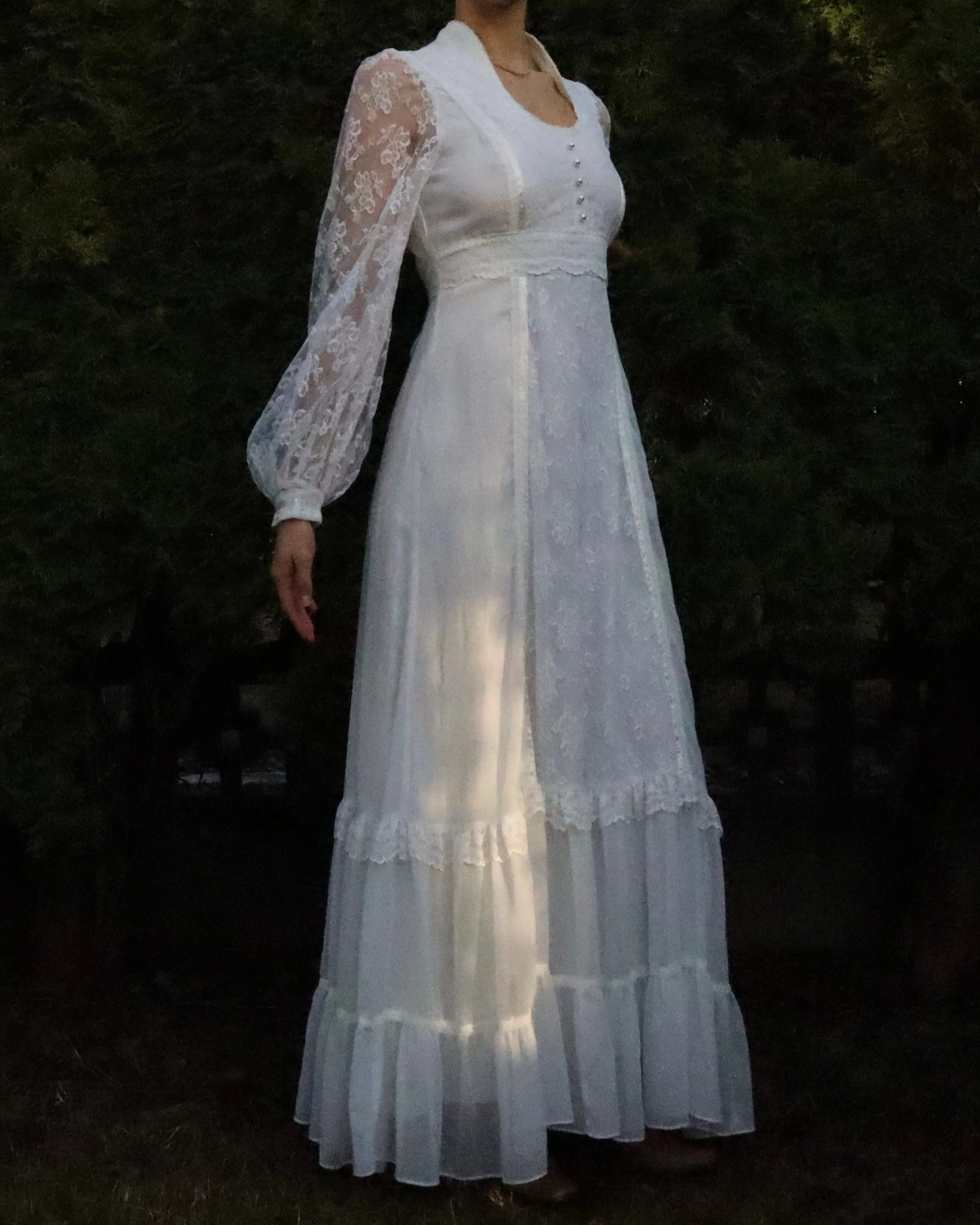 Gunne Sax White Gown (S-M) 