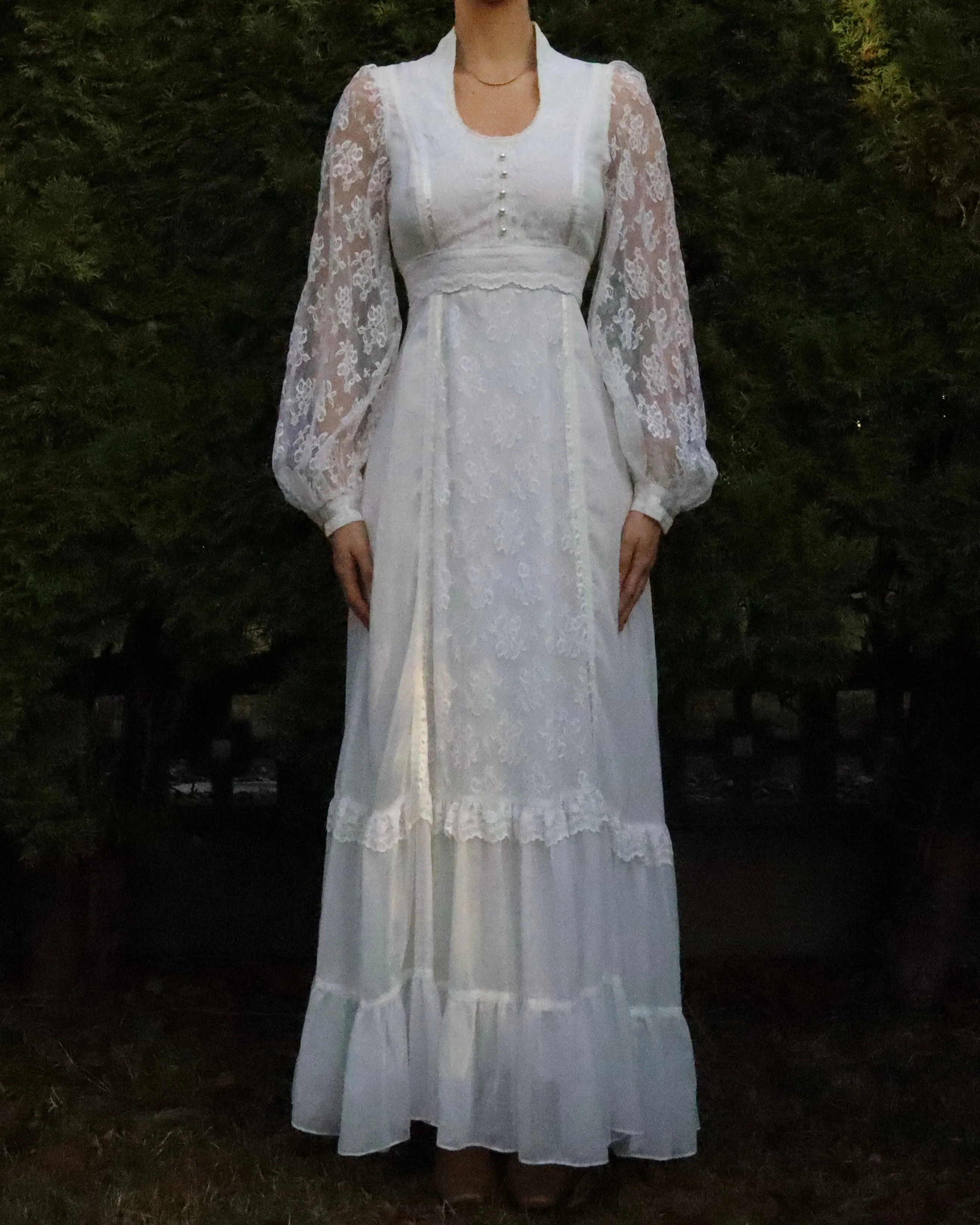 Gunne Sax White Gown (S-M) 