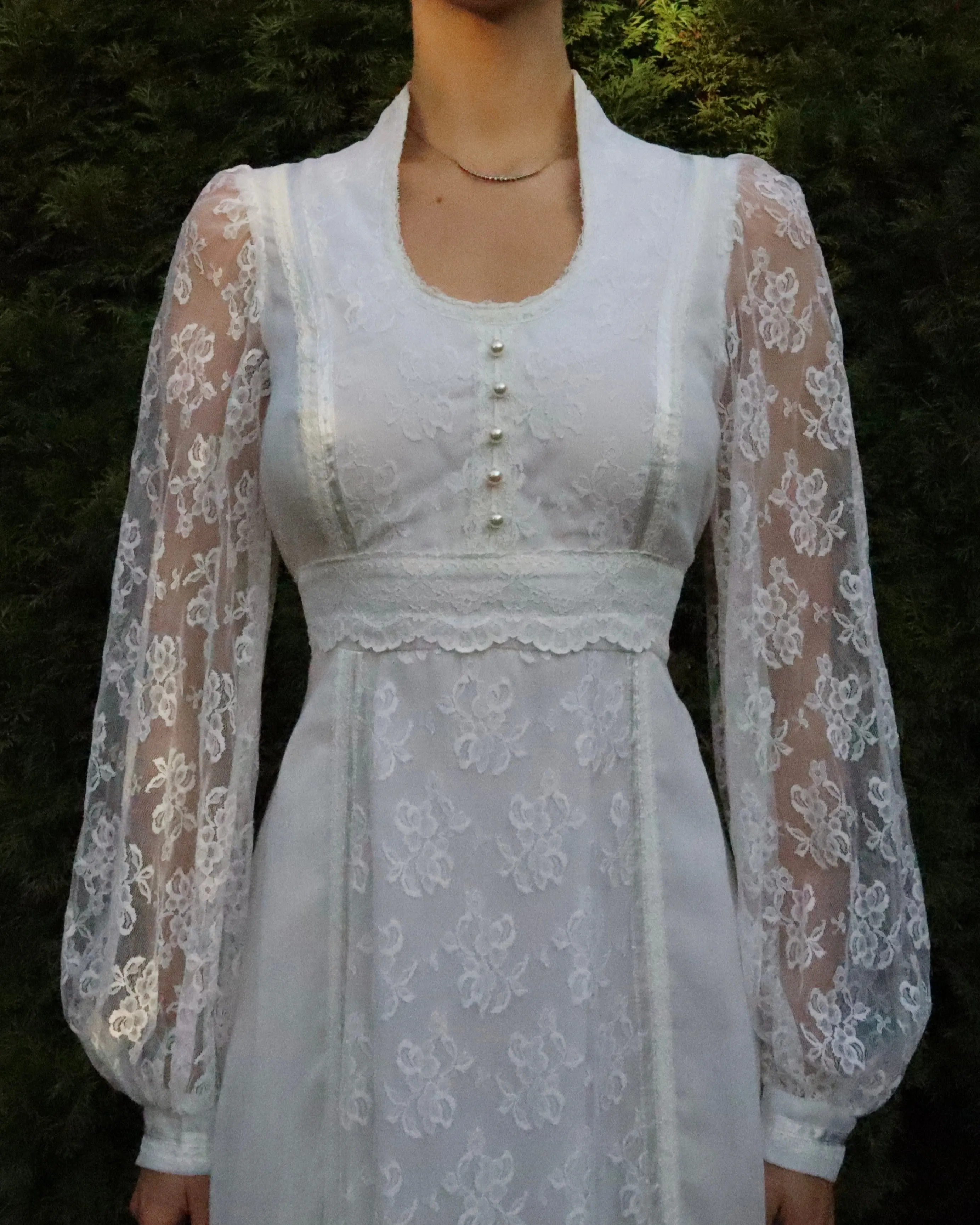 Gunne Sax White Gown (S-M) 