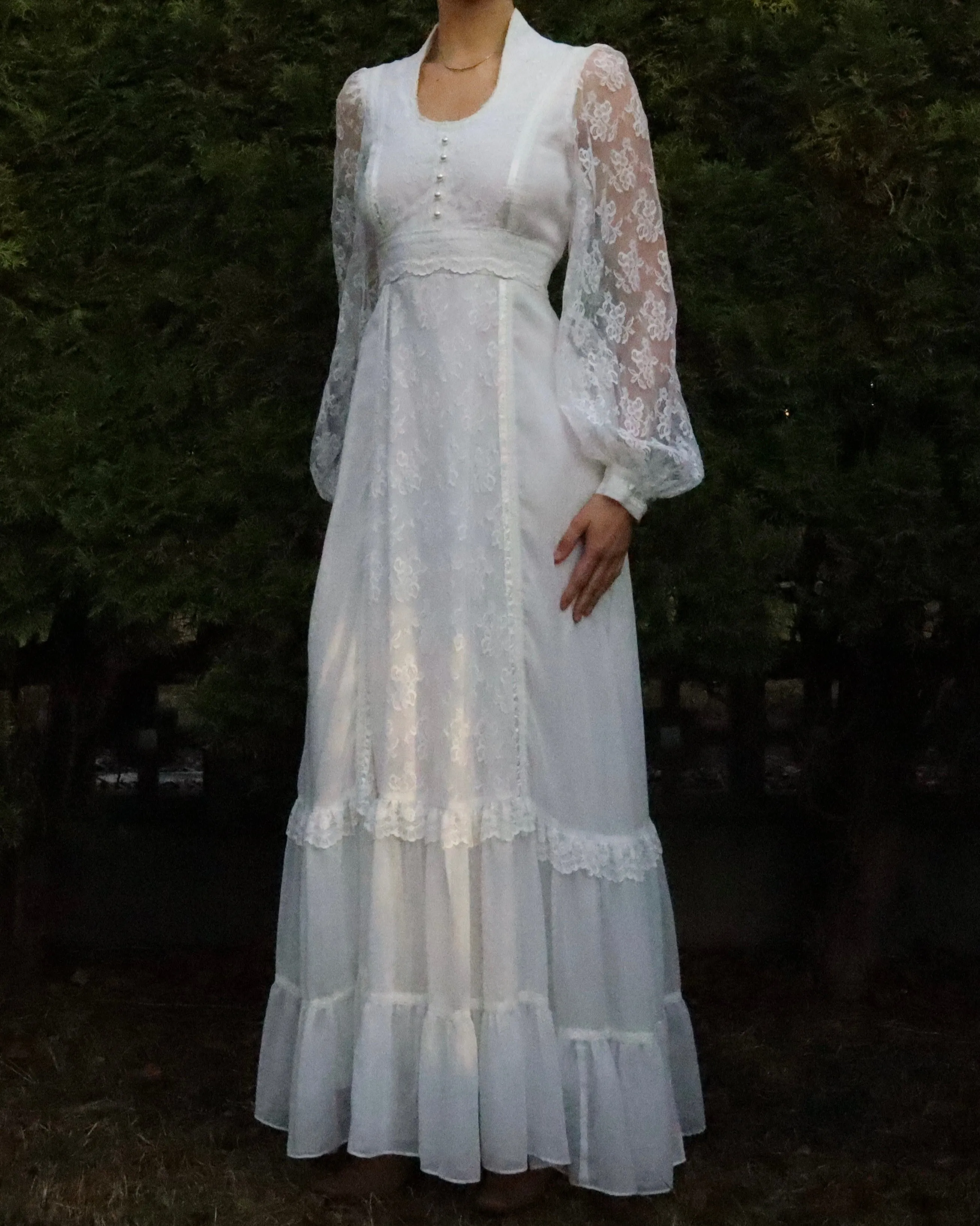 Gunne Sax White Gown (S-M) 