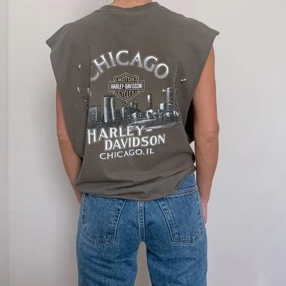 harley davidson chicago skyline studded tee - size M