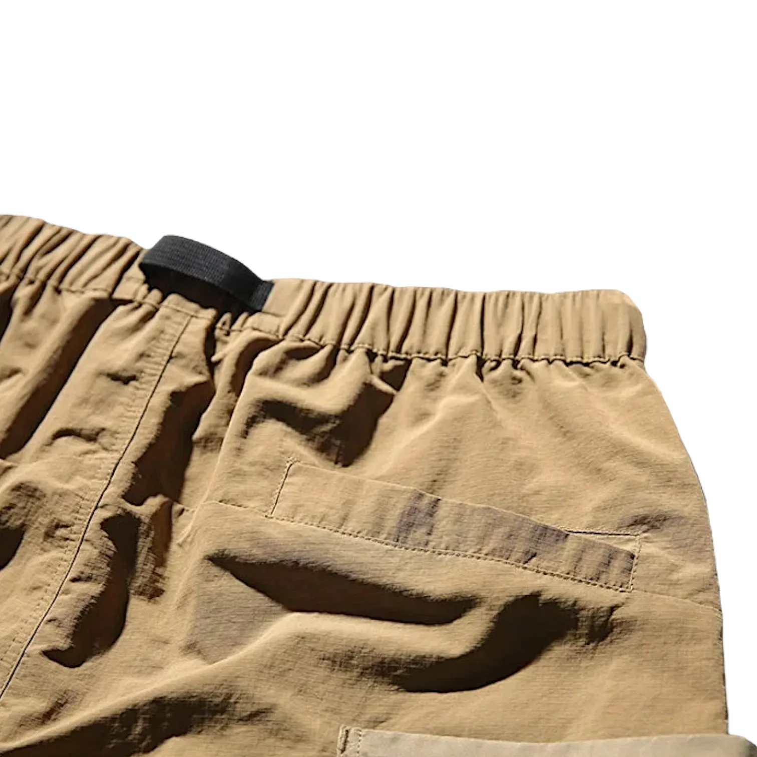 Technical camping shorts with contrast pocket
