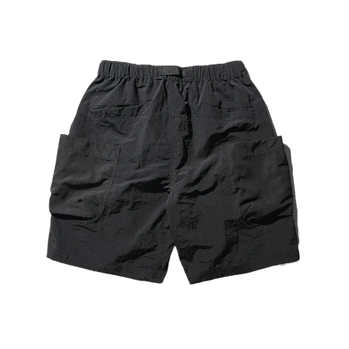 Technical camping shorts with contrast pocket