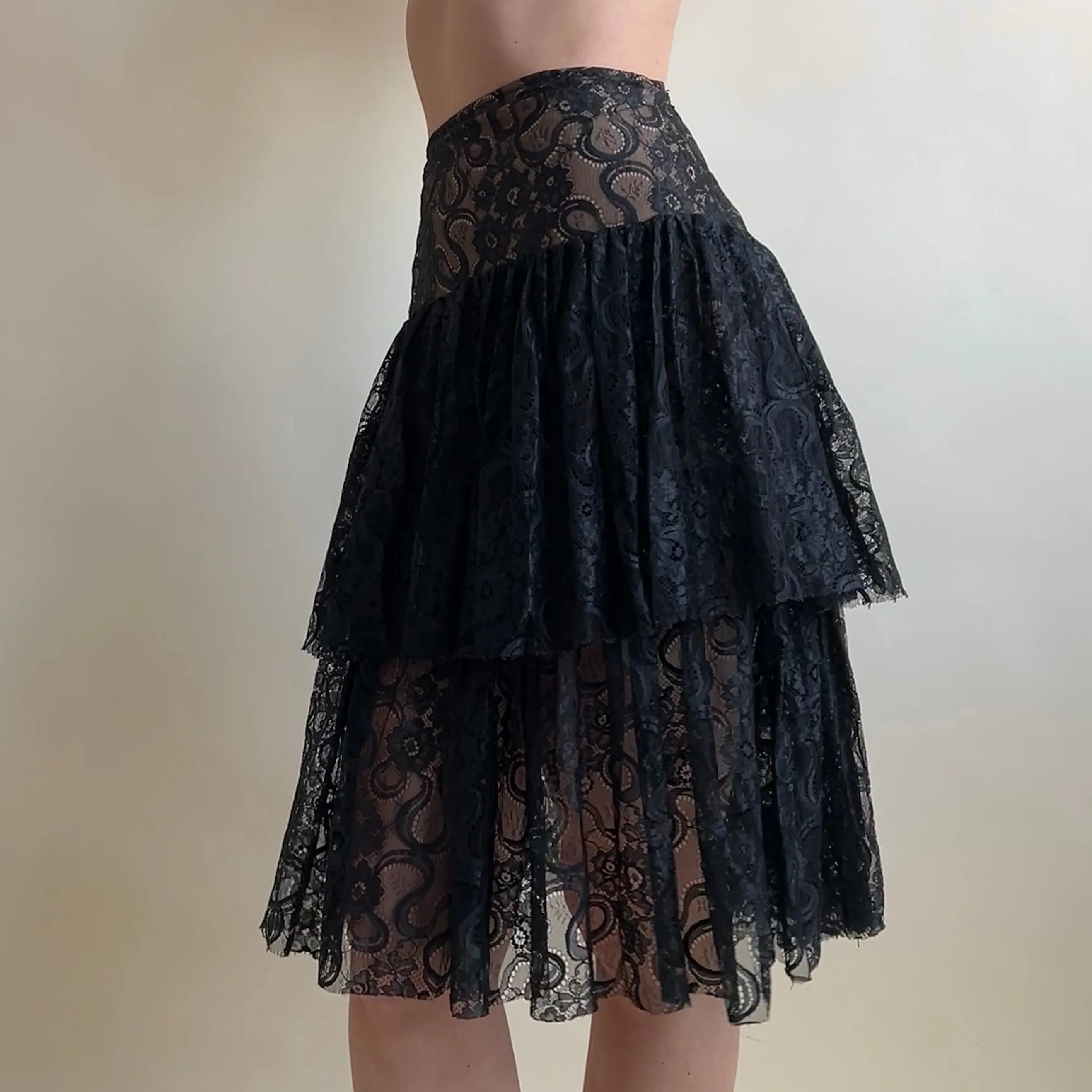 Vintage 90s black lace peplum tiered midi skirt (S)